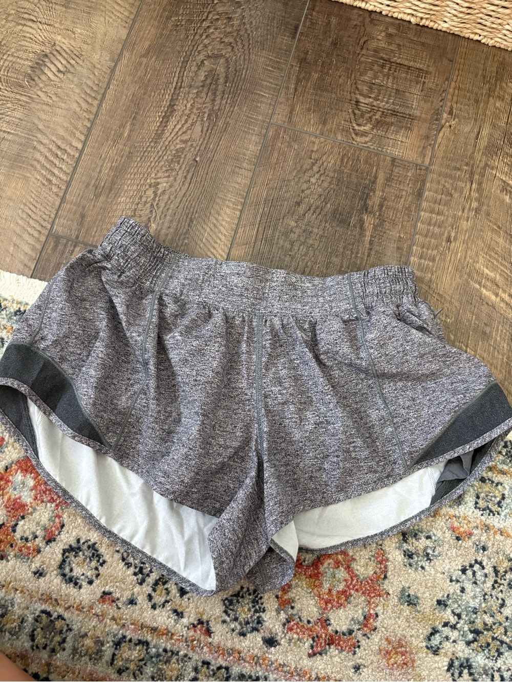 Lululemon hotty hots